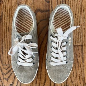 TAOS Star Khaki Canvas Lace Up Sneakers Shoes Womens size 7